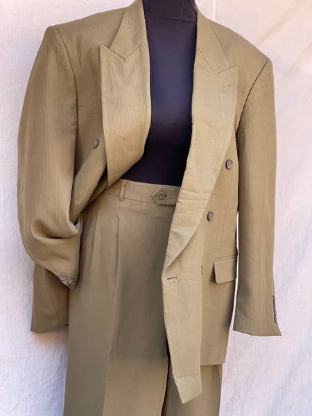 Khaki Unisex Suit (Women’s 38)