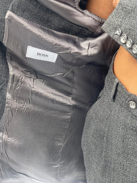 Pure Wool Hugo Boss Unisex Suit (Women’s 34)