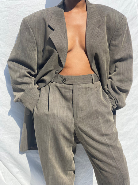 Unisex Suit (Women’s 36)