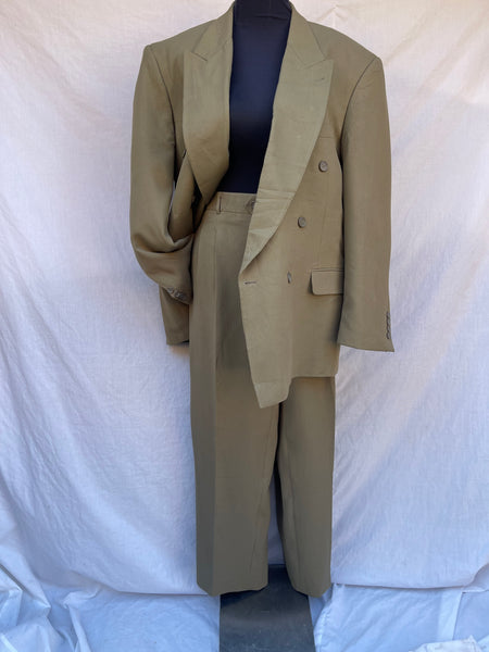 Khaki Unisex Suit (Women’s 38)