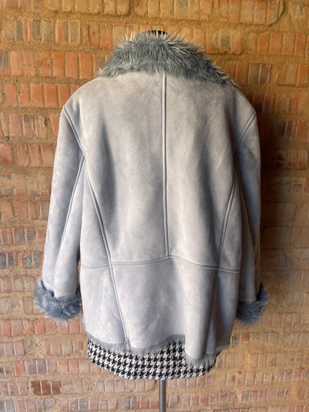 Baby Blue Faux Fur Jacket (2XL)