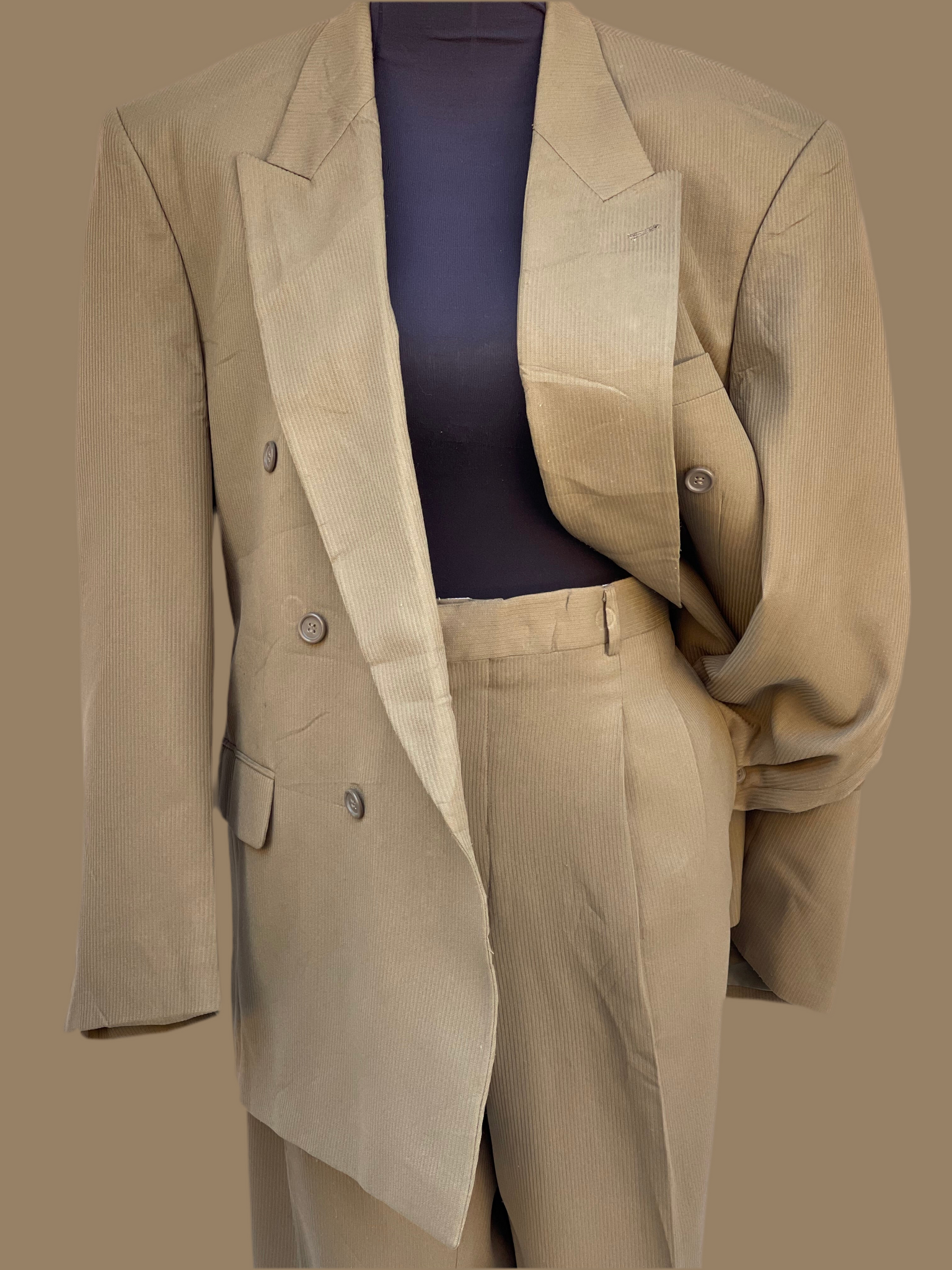 Khaki Unisex Suit (Women’s 38)