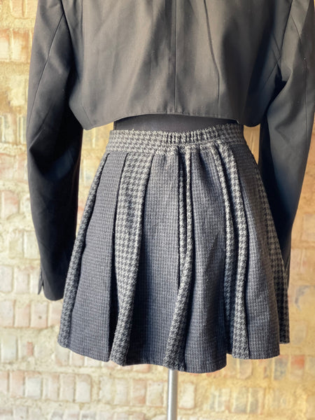 Pleated Checkered Mini Skirt (30)
