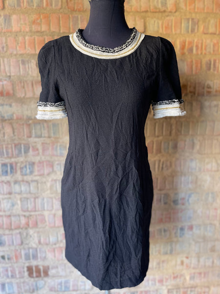 B & W Dress with Gold-chain Neckline (XS/30)