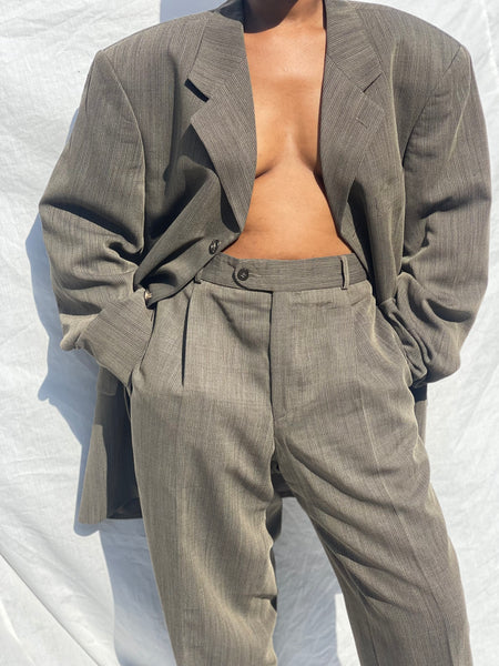 Unisex Suit (Women’s 36)