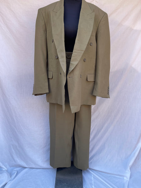 Khaki Unisex Suit (Women’s 38)